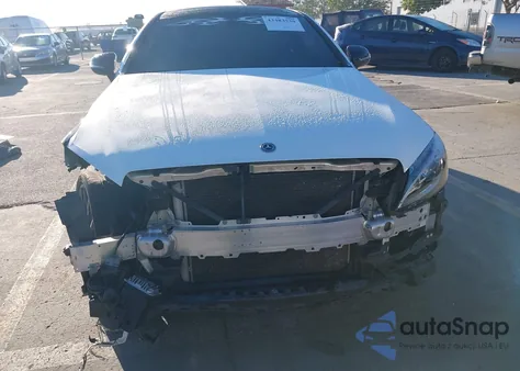 2018 Mercedes-Benz C 300 from USA, damaged, VIN WDDWJ4JB4JF677118